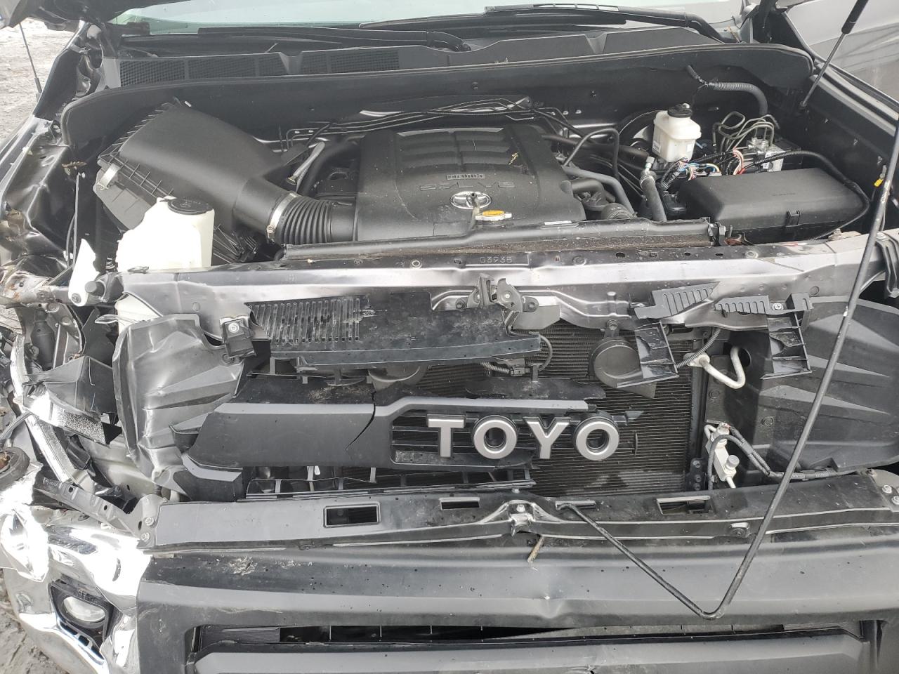 2017 Toyota Tundra - Image 11