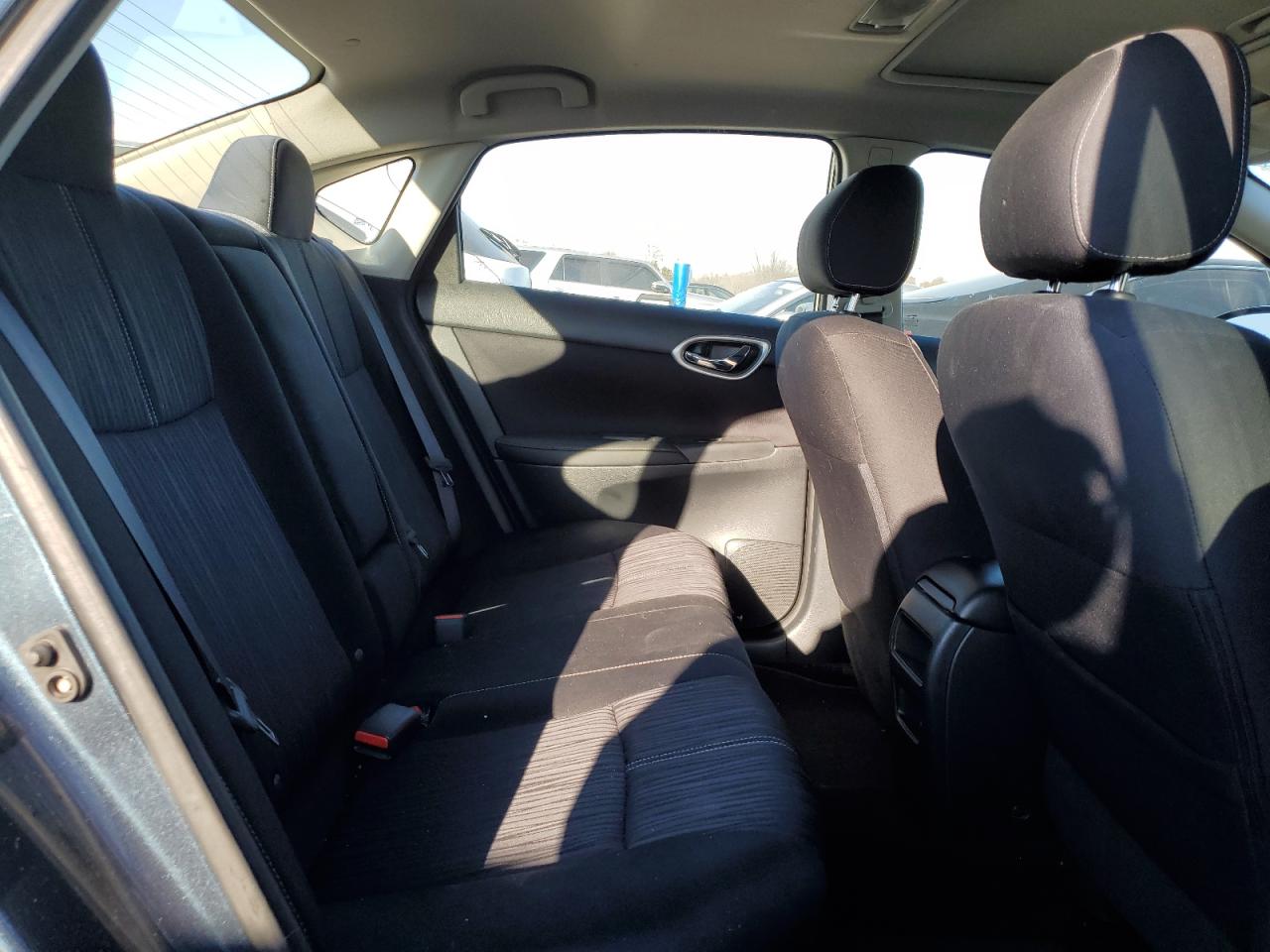 2017 Nissan Sentra - Image 10