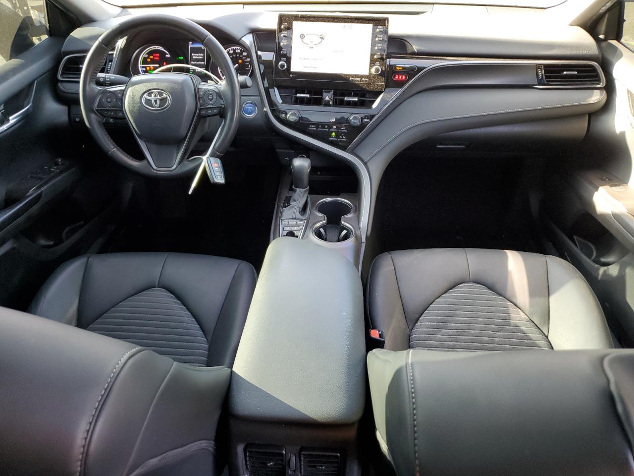 2023 Toyota Camry - Image 8