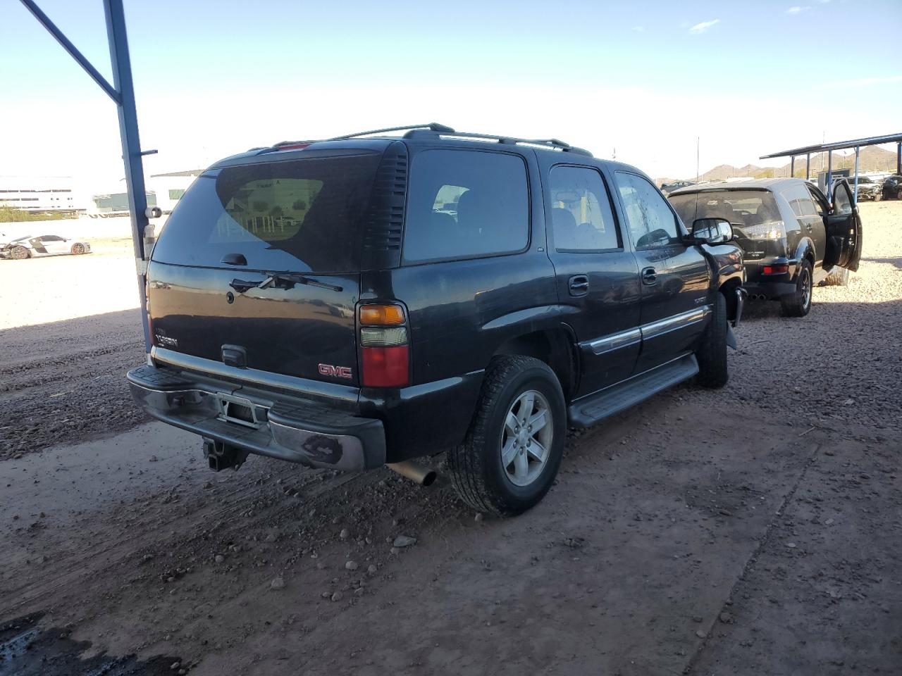 2006 GMC Yukon - Image 3