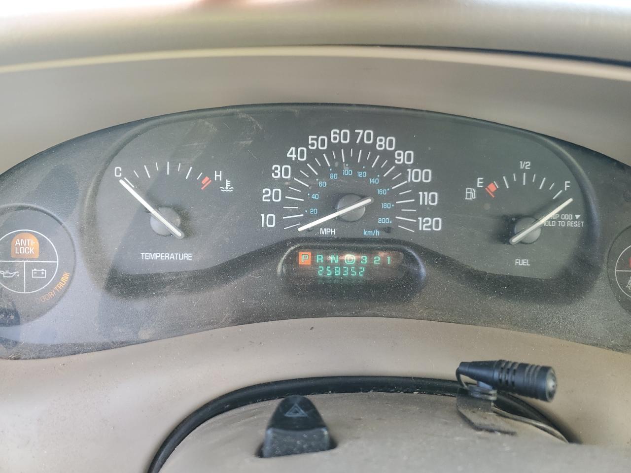2002 Buick Century - Image 9