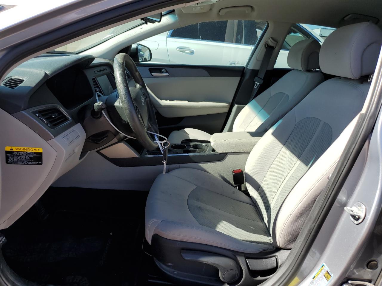 2017 Hyundai Sonata - Image 7