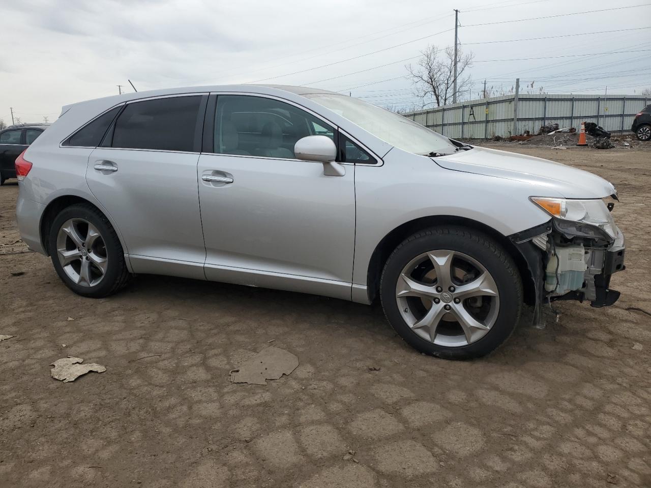 2010 Toyota Venza - Image 4