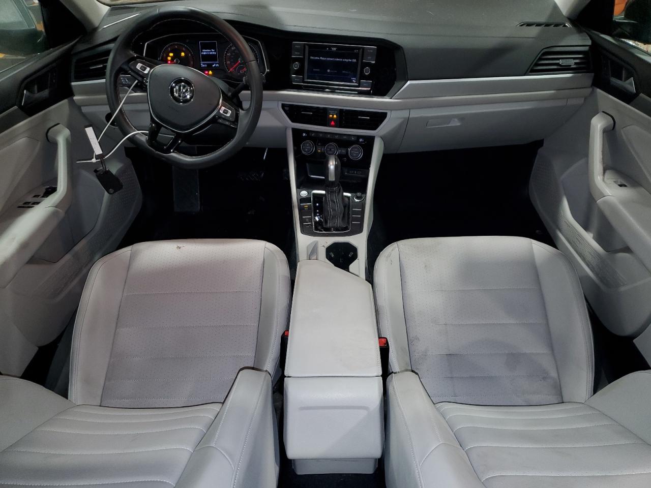 2021 Volkswagen Jetta - Image 8