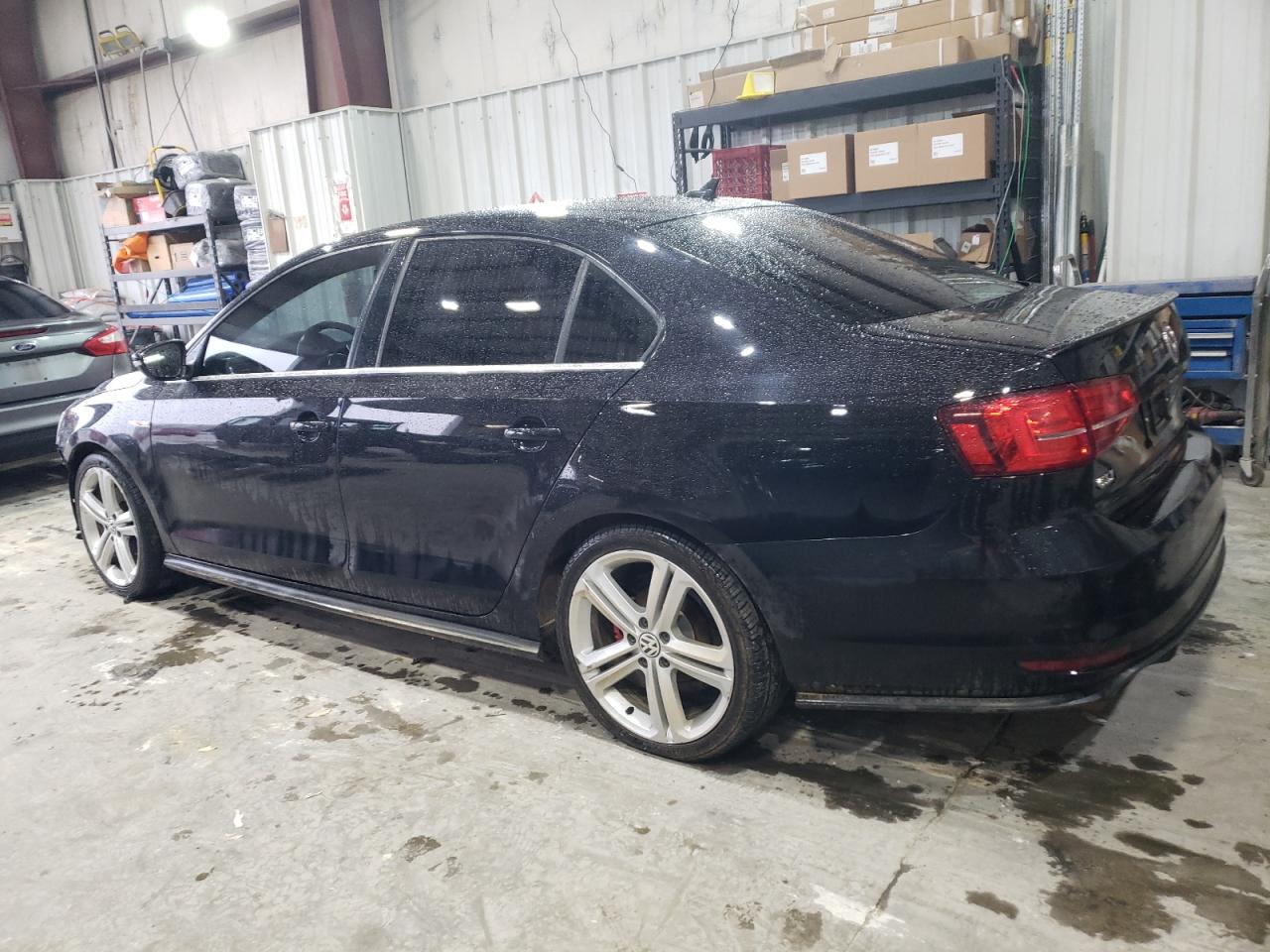 2016 Volkswagen Jetta - Image 2