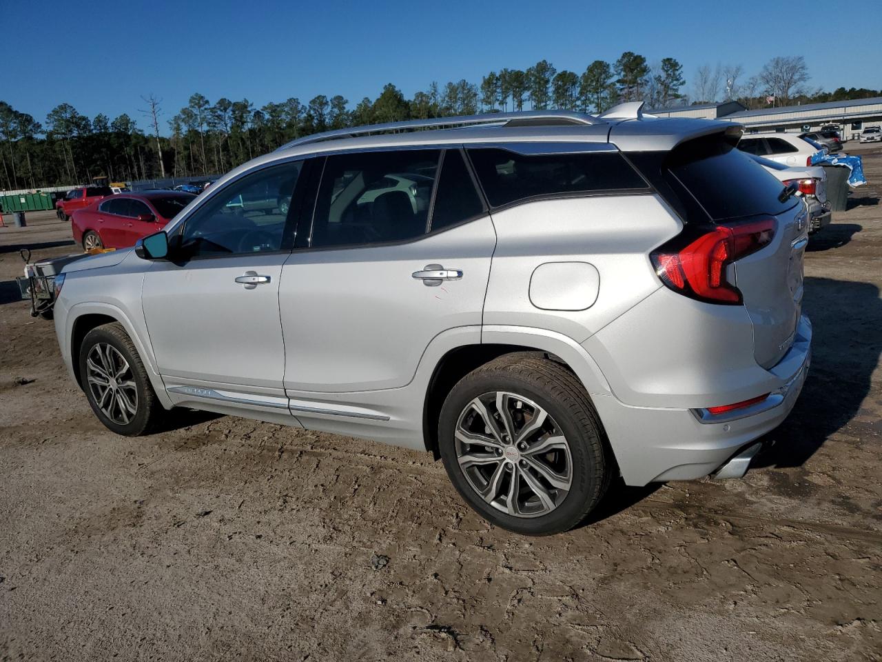2020 GMC Terrain - Image 2