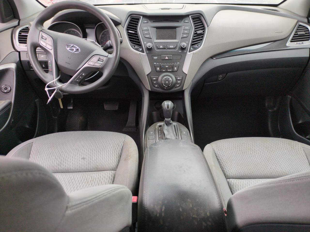 2015 Hyundai Santa Fe - Image 8
