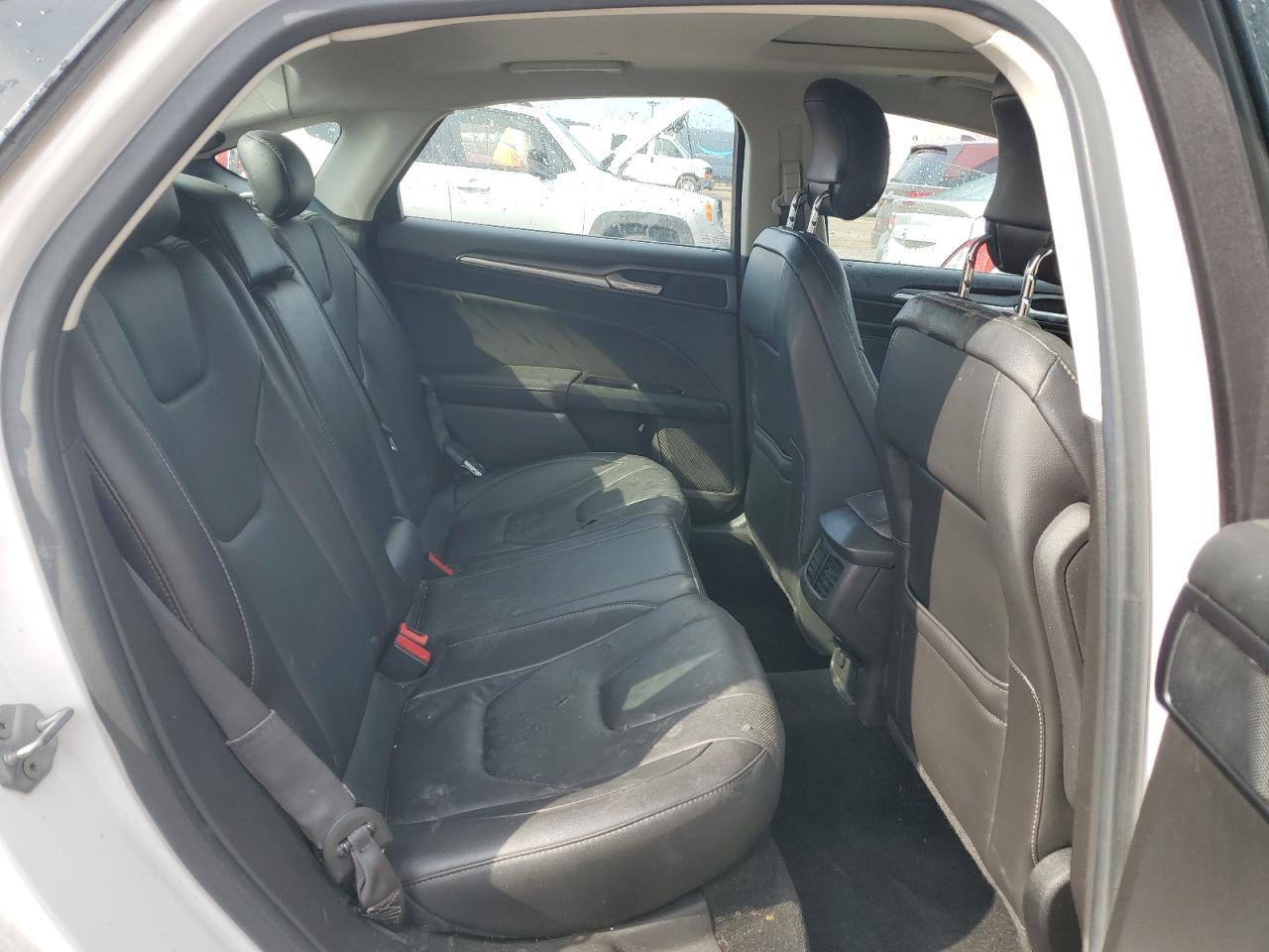 2014 Ford Fusion - Image 10