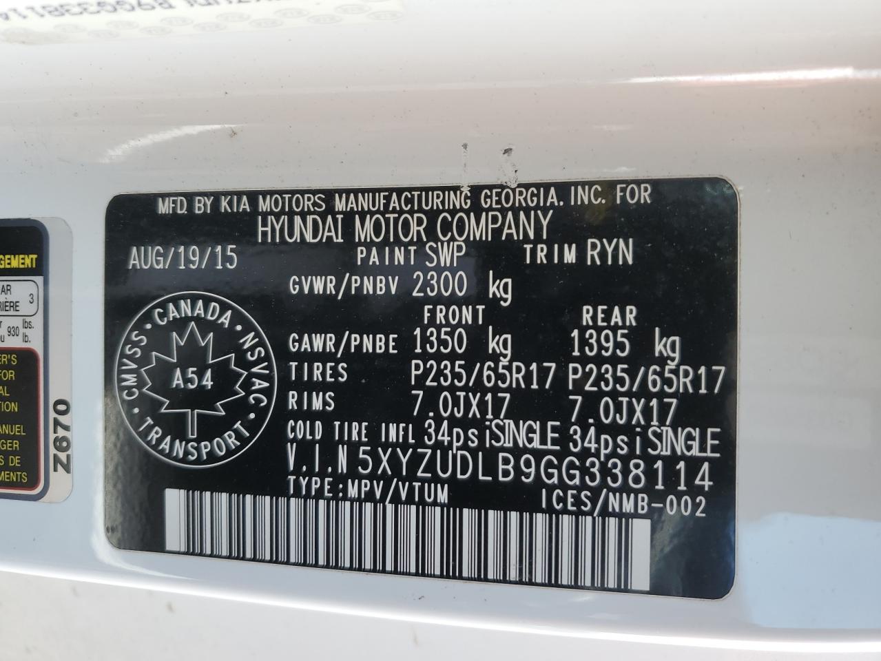 2016 Hyundai Santa Fe - Image 13