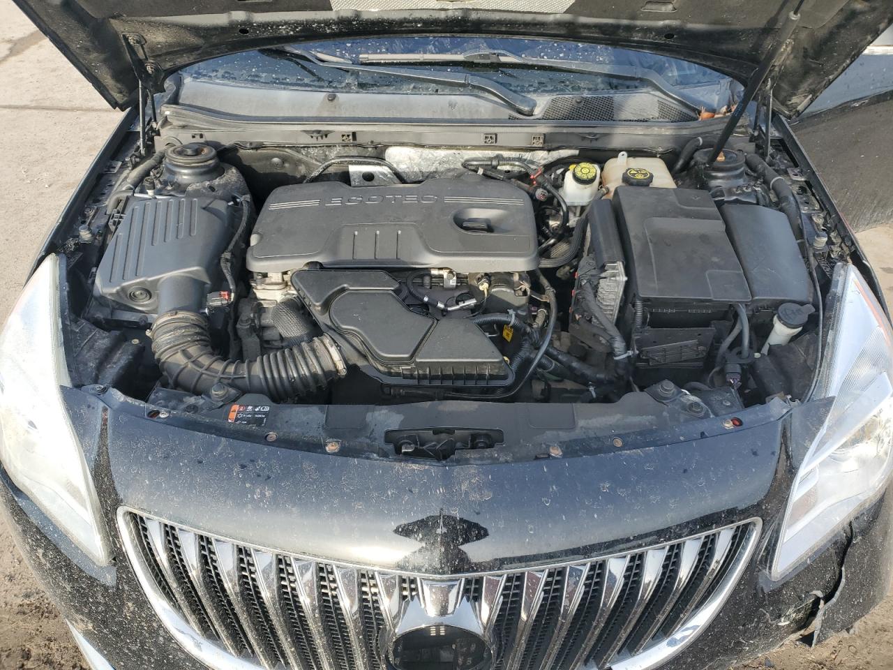 2014 Buick Regal - Image 12