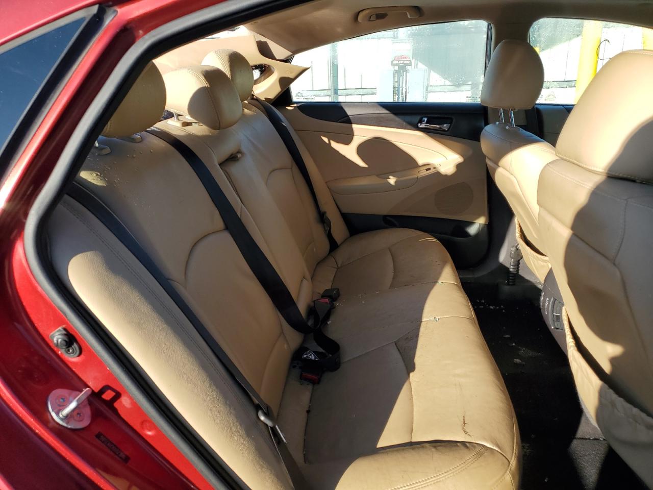 2013 Hyundai Sonata - Image 10