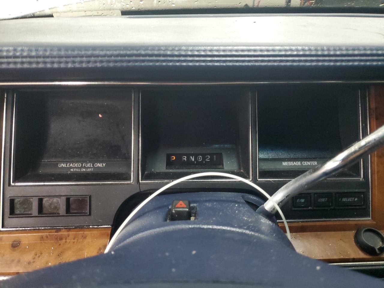 1994 Lincoln Town Car - Image 9