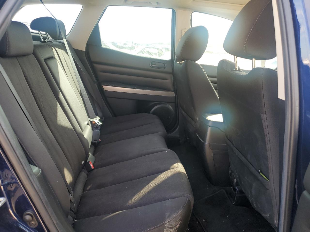 2010 Mazda CX-7 - Image 11