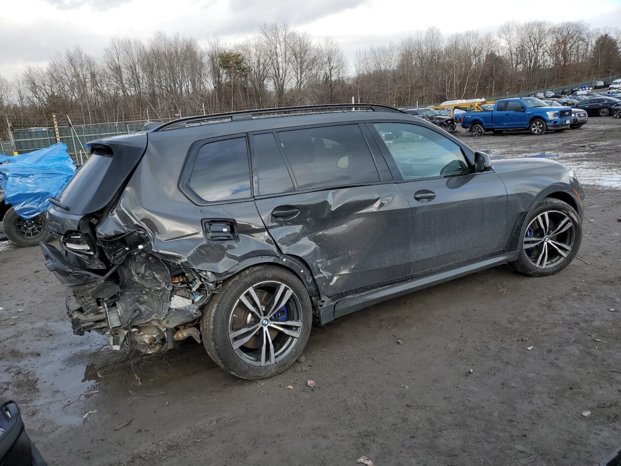 2022 BMW X7 - Image 3