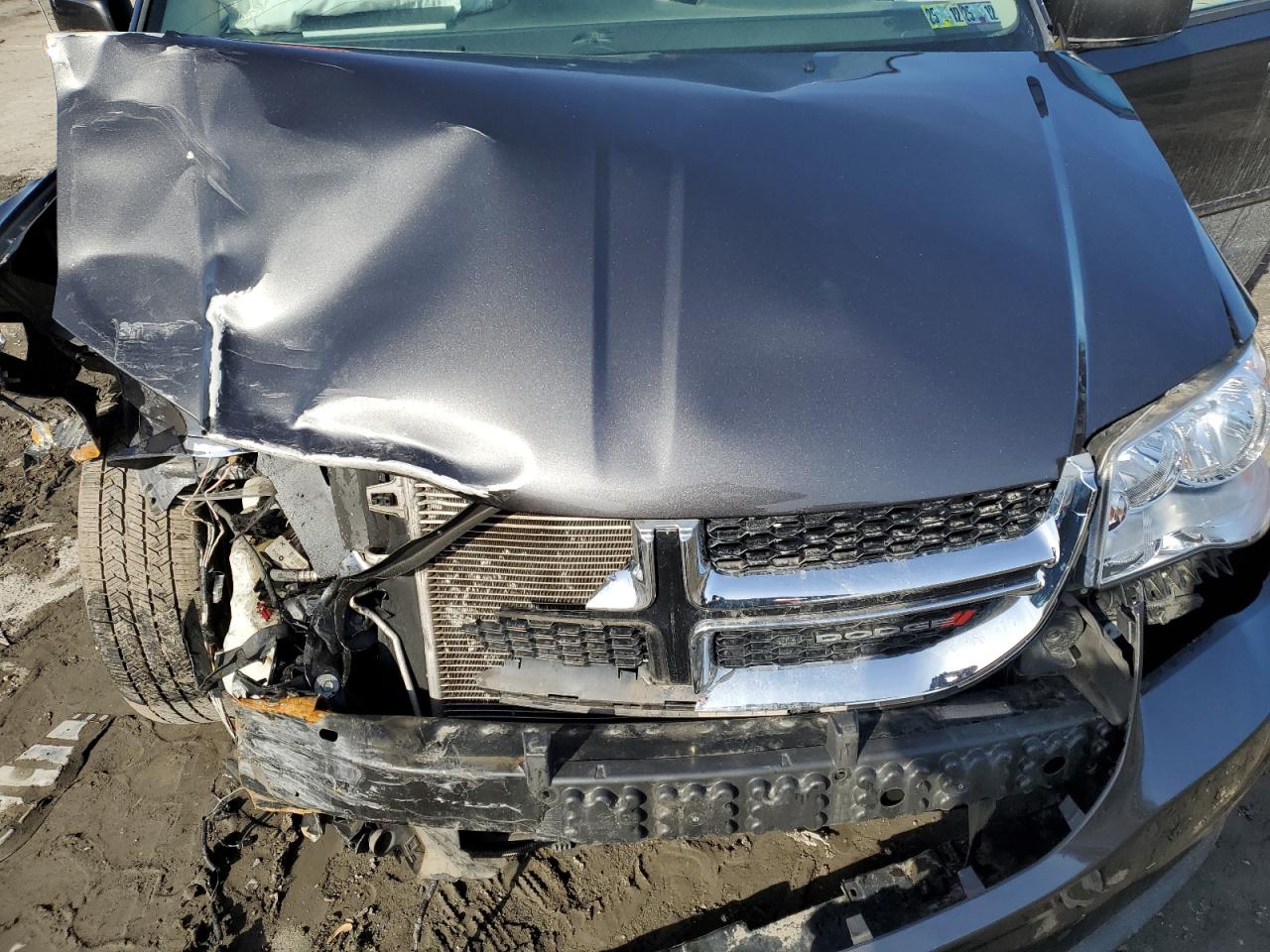 2016 Dodge Caravan - Image 13