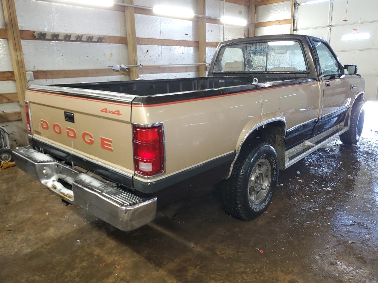 1990 Dodge Dakota - Image 3