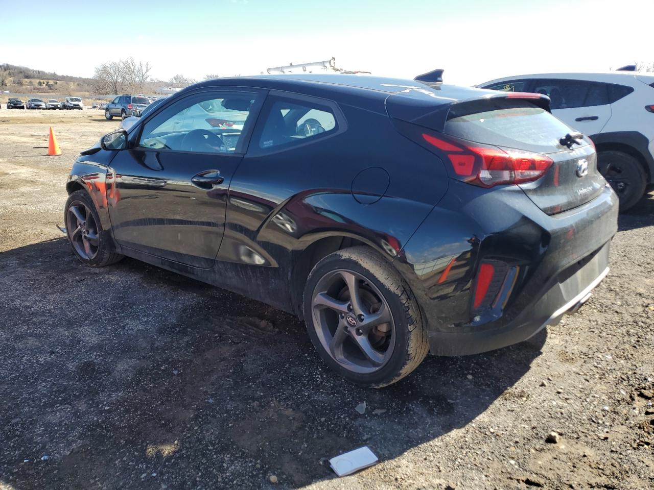 2019 Hyundai Veloster - Image 2