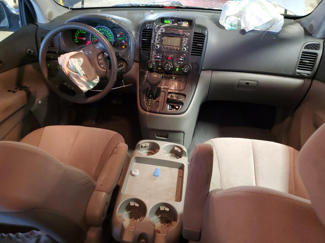 2012 Kia Sedona - Image 8