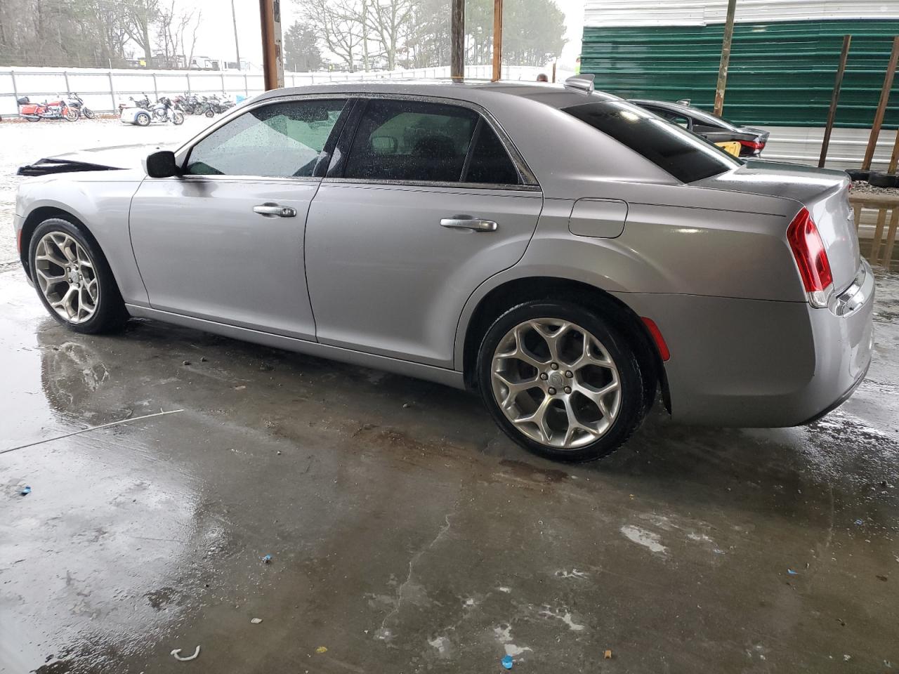 2018 Chrysler 300 - Image 2
