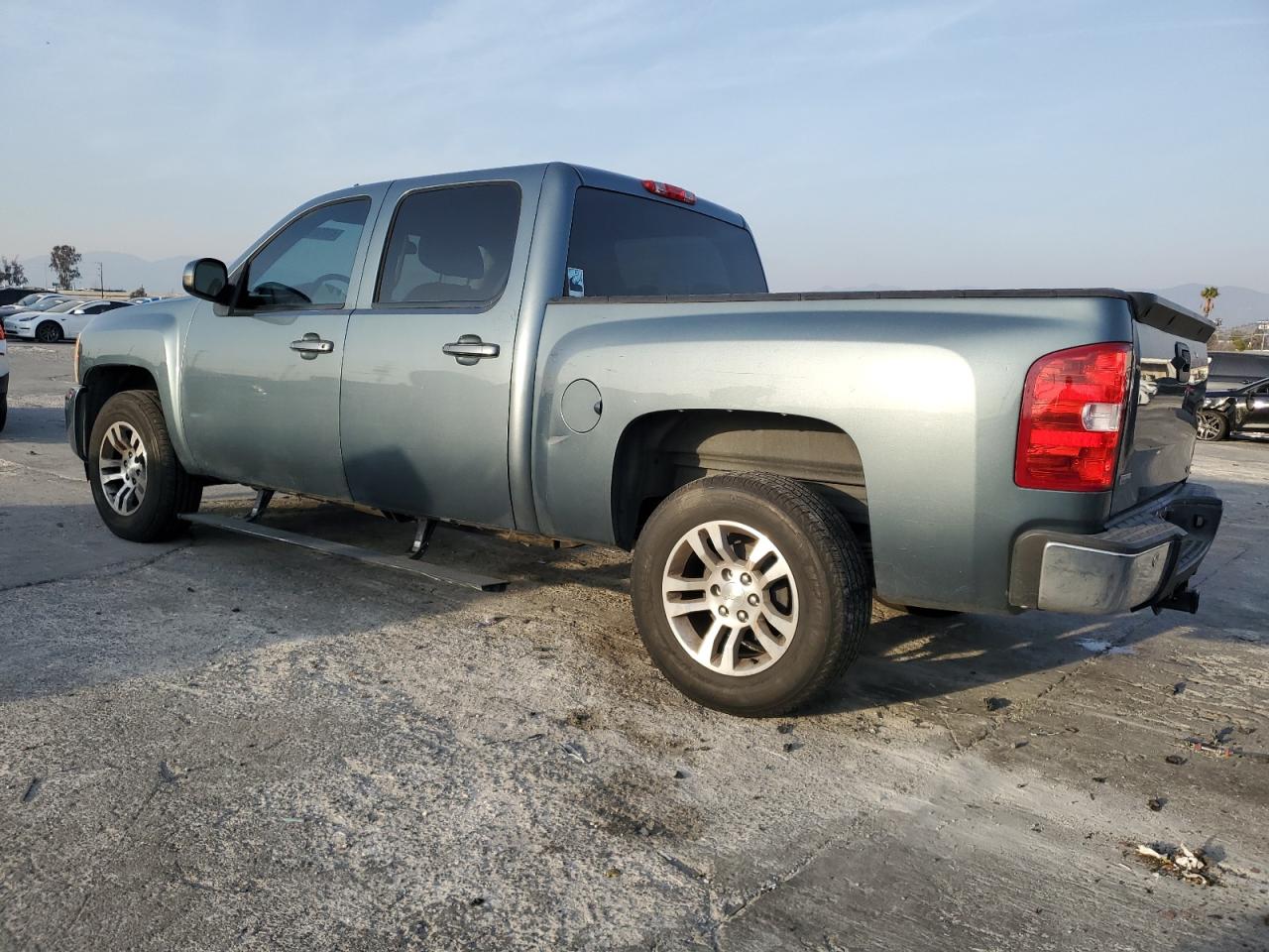 2011 Chevrolet Silverado - Image 2