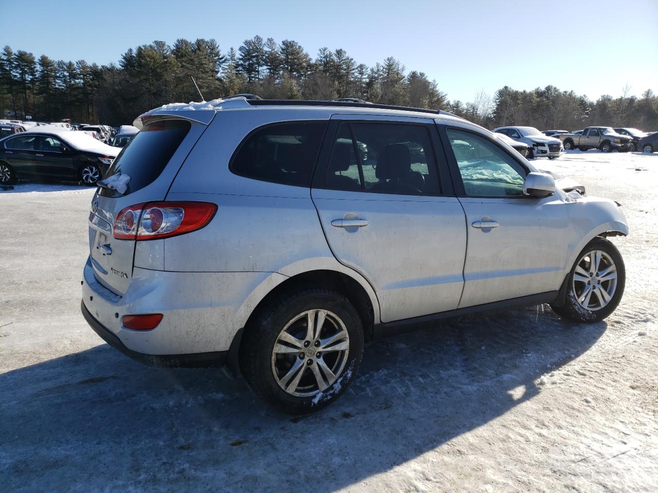 2011 Hyundai Santa Fe - Image 3