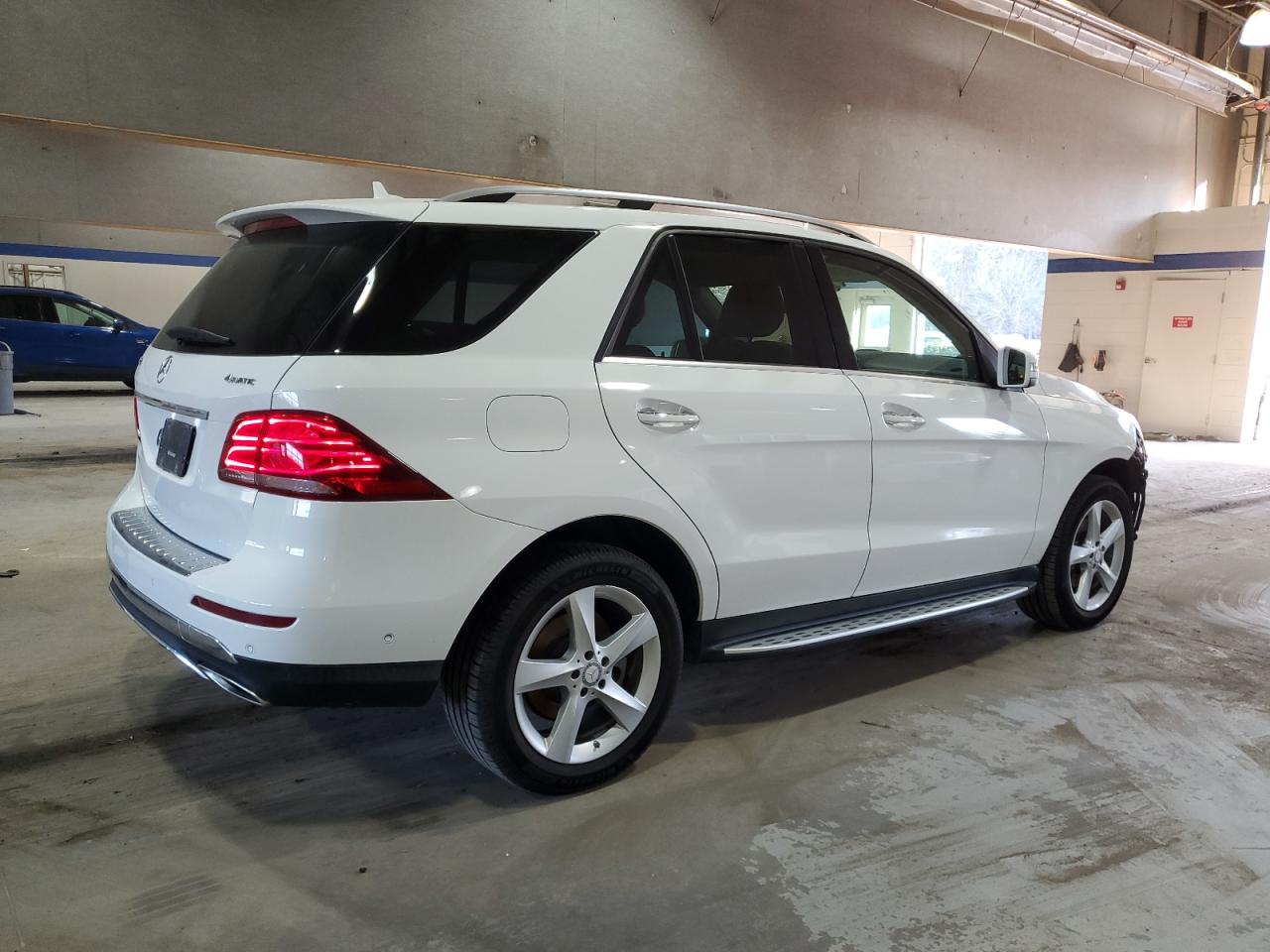 2017 Mercedes-Benz GLE - Image 3