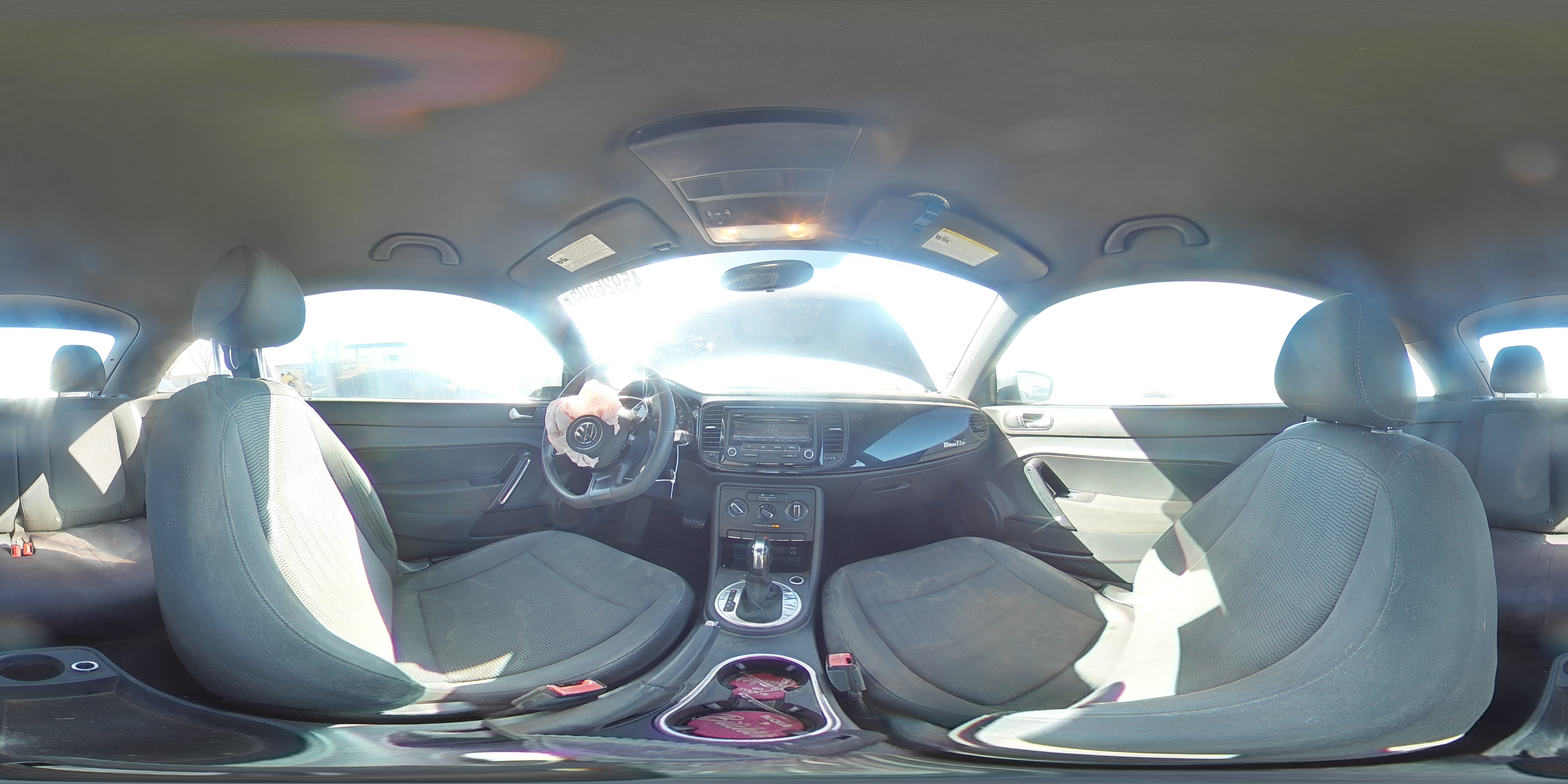 2012 Volkswagen Beetle - Image 13