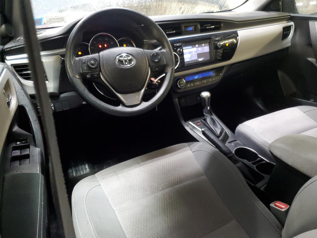 2015 Toyota Corolla - Image 8