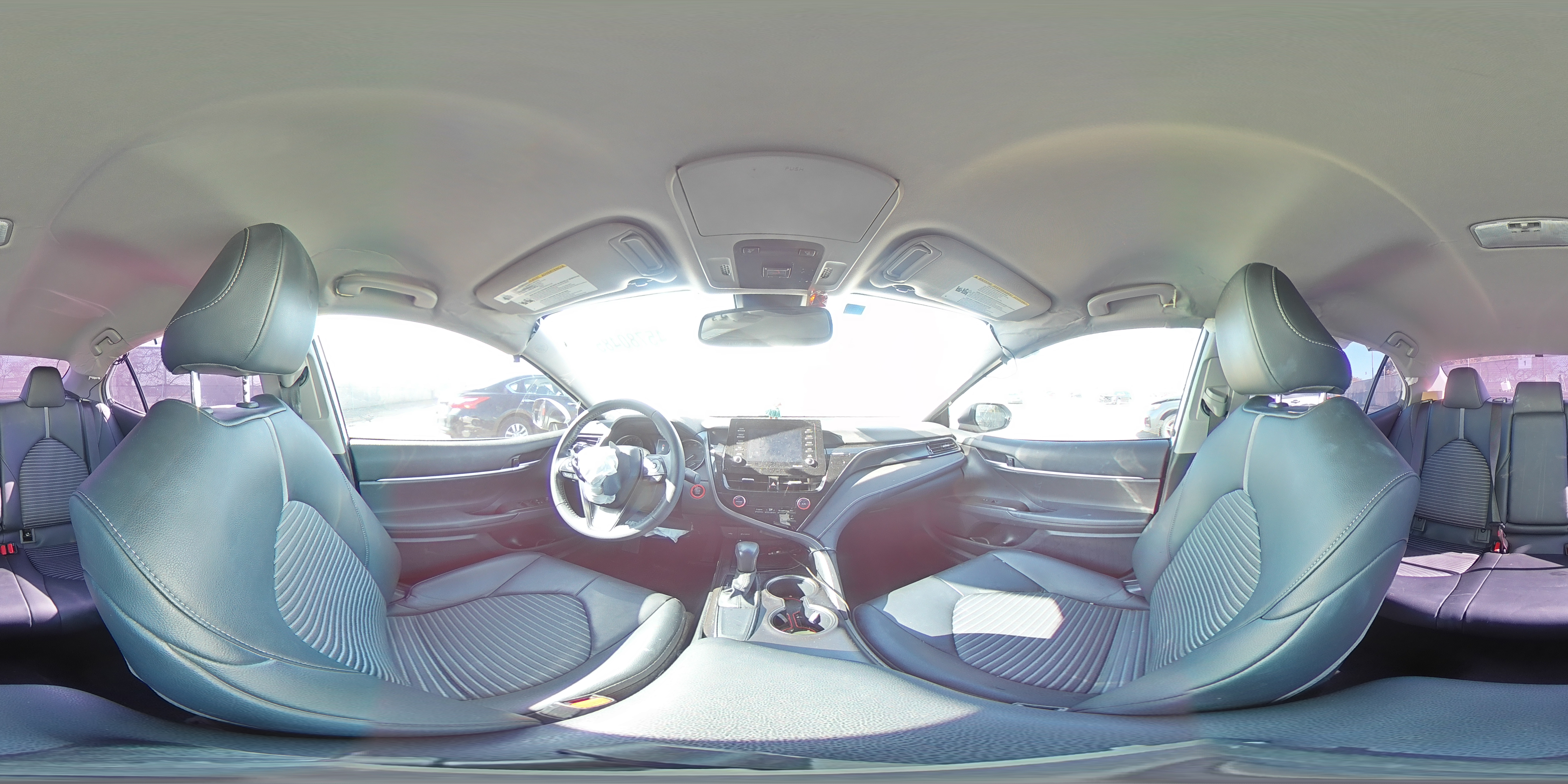 2021 Toyota Camry - Image 12