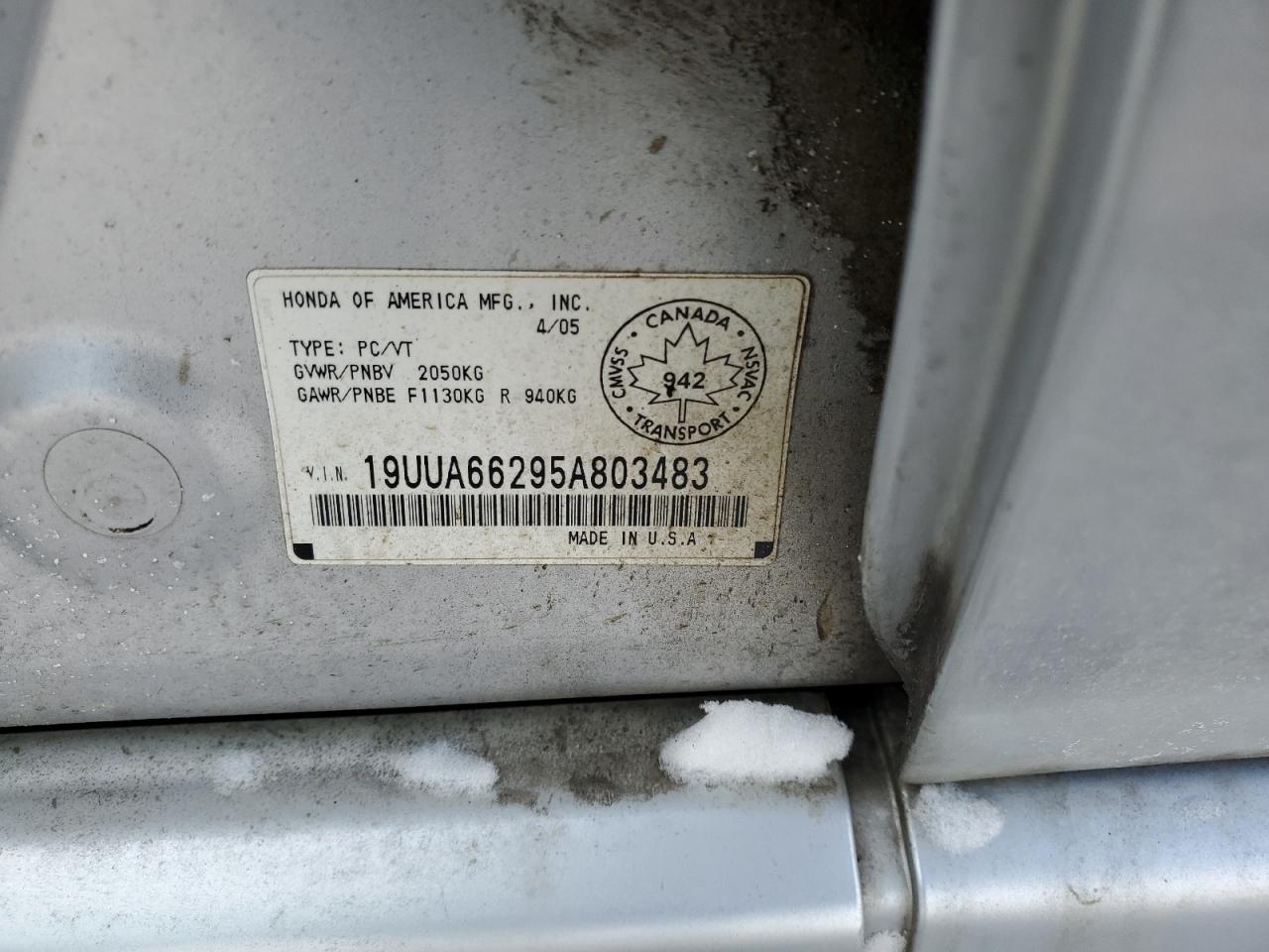 2005 Acura TL - Image 12