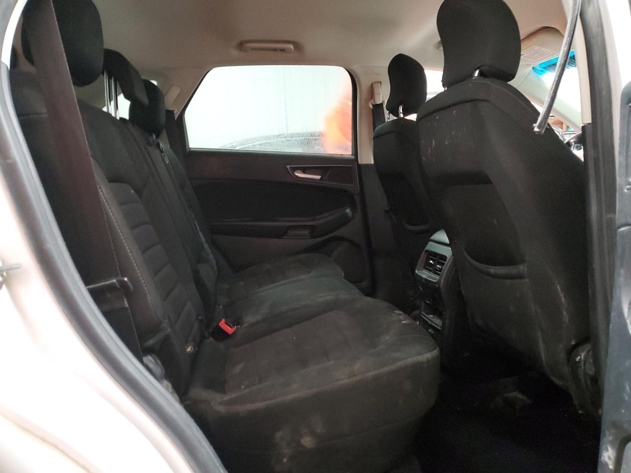 2015 Ford Edge - Image 11