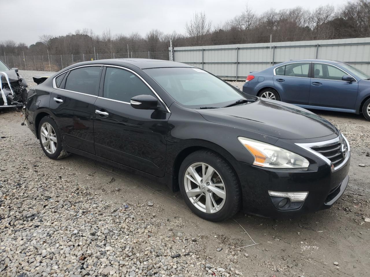 2015 Nissan Altima - Image 4