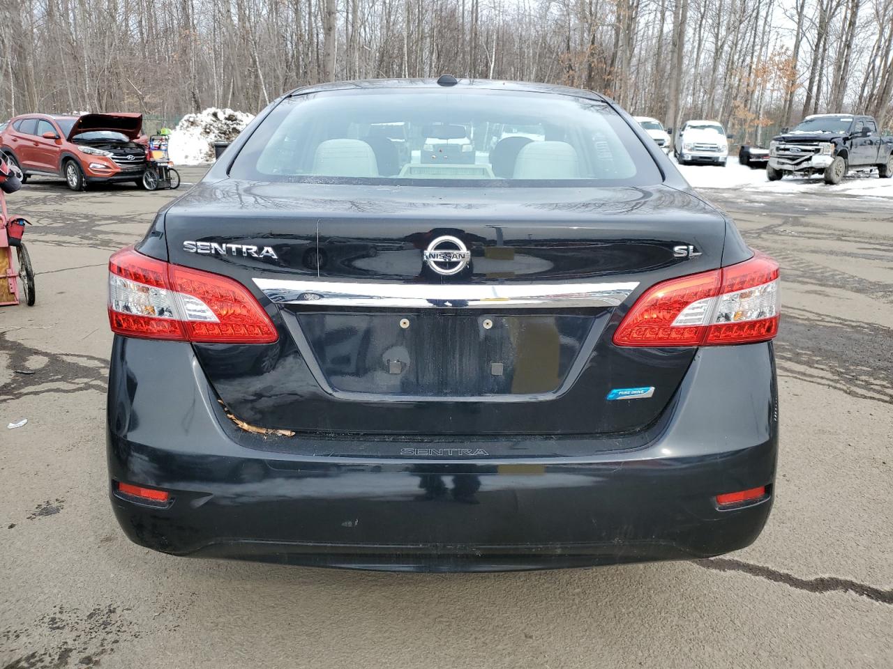 2013 Nissan Sentra - Image 6