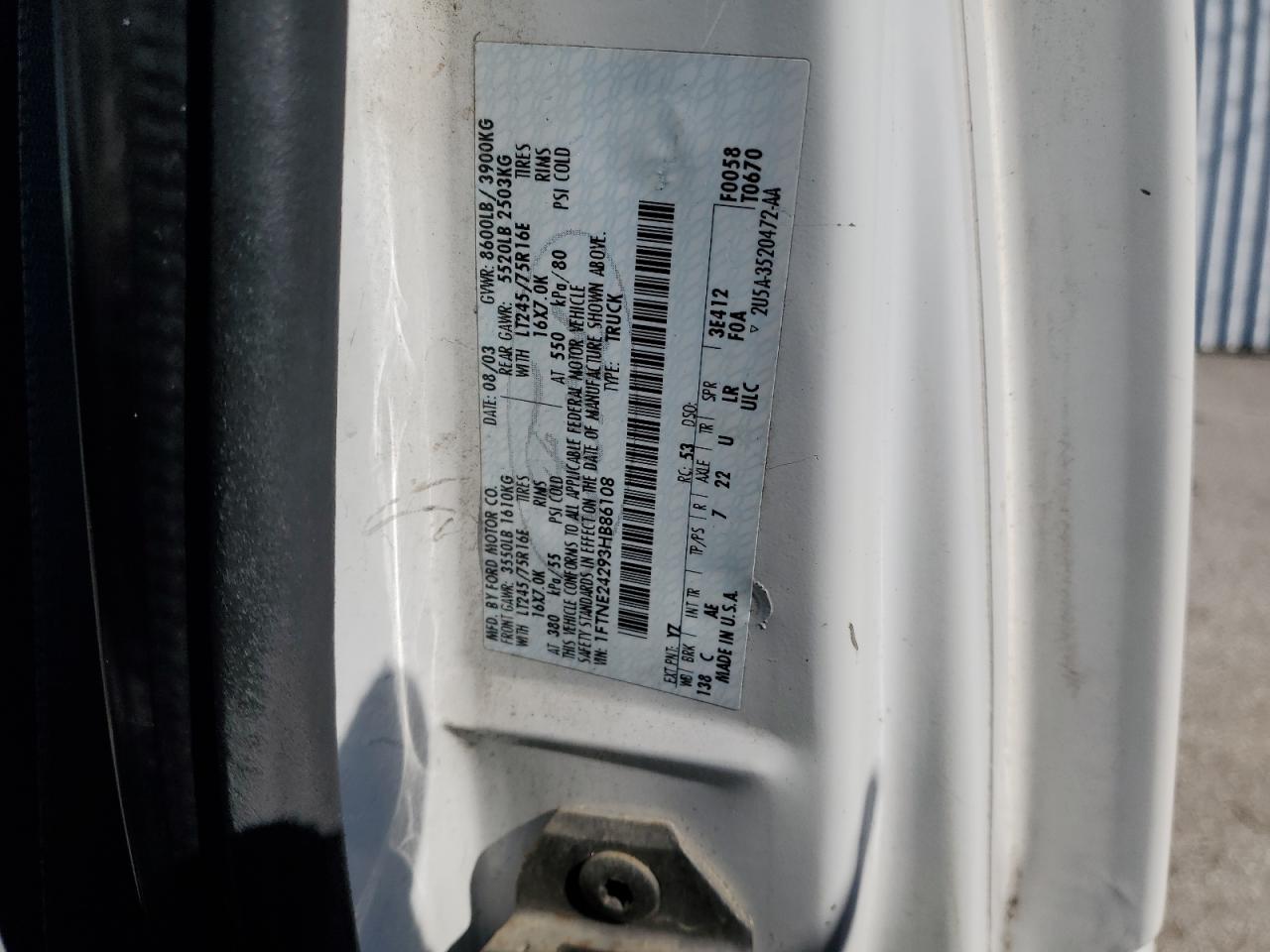 2003 Ford Econoline - Image 15