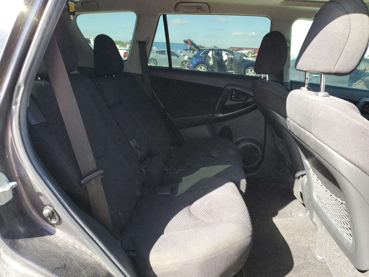 2011 Toyota RAV 4 - Image 10