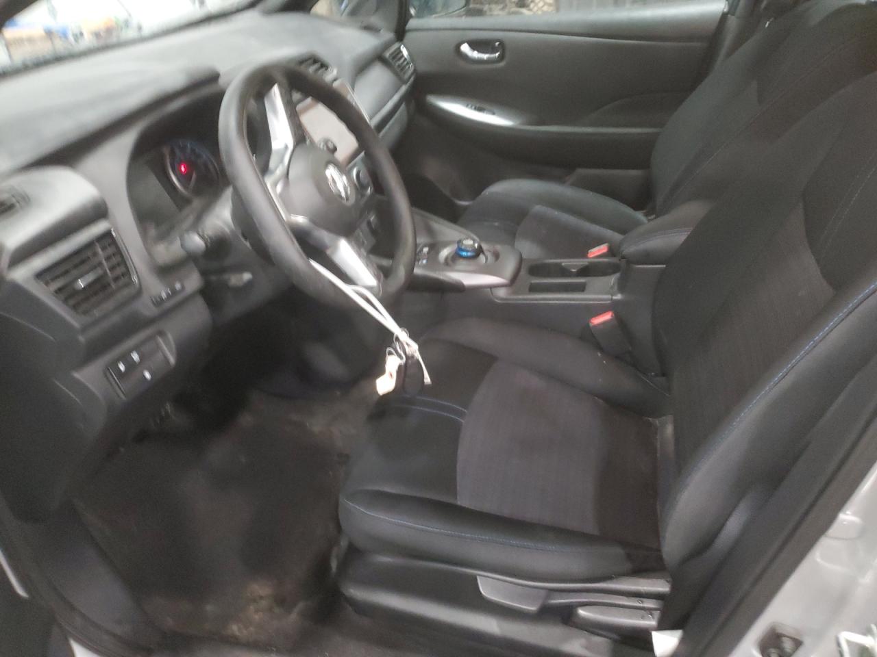 2022 Nissan Leaf - Image 7