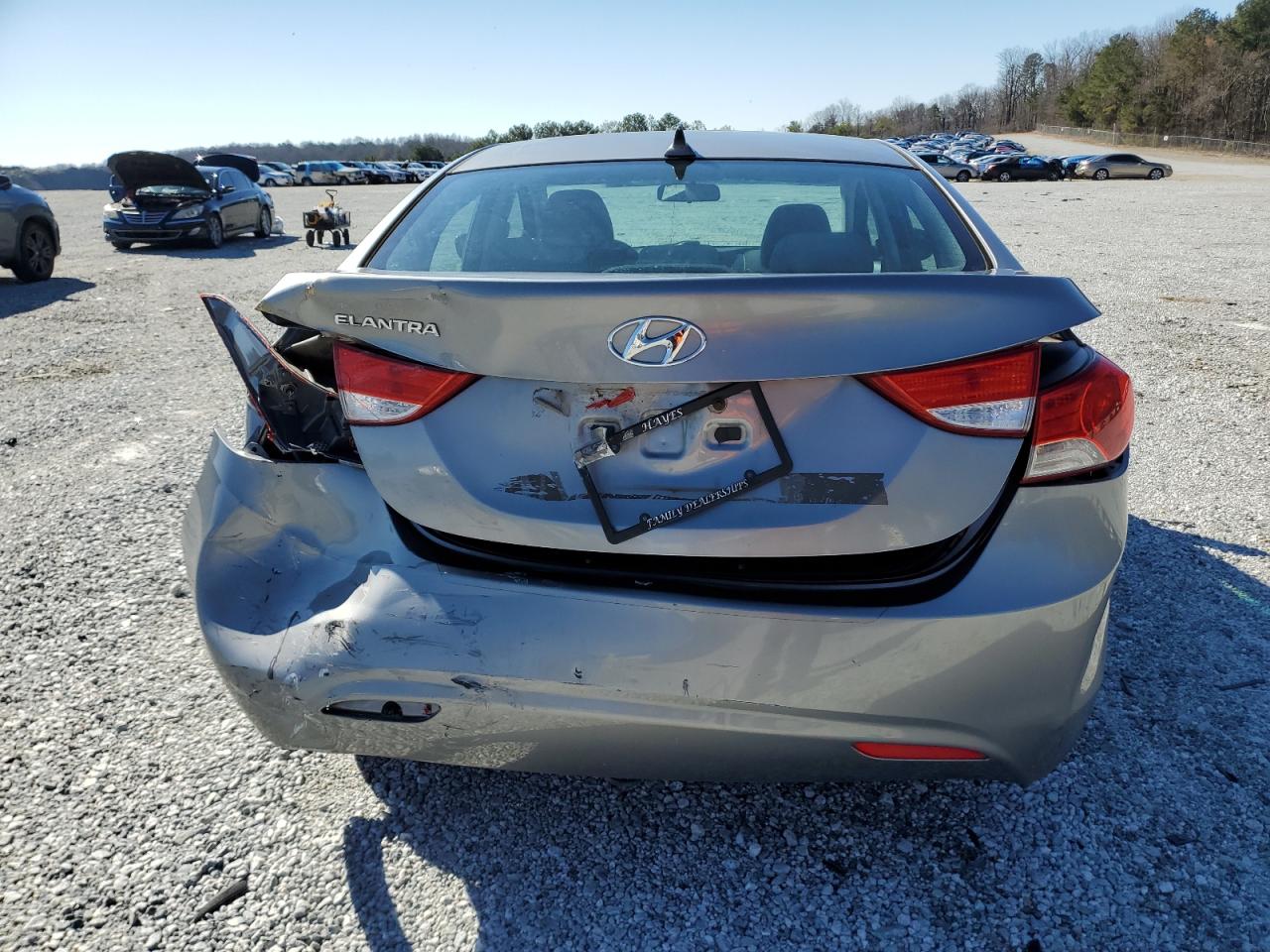 2011 Hyundai Elantra - Image 6