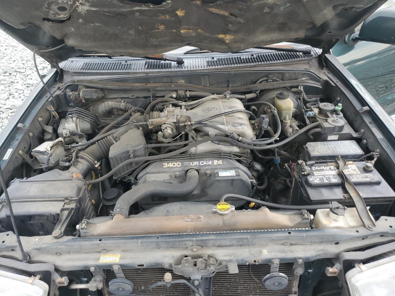 2000 Toyota 4Runner - Image 12