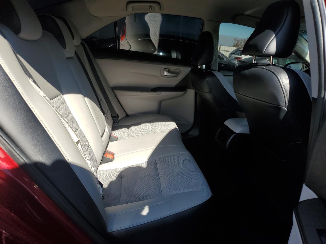 2017 Toyota Camry - Image 10