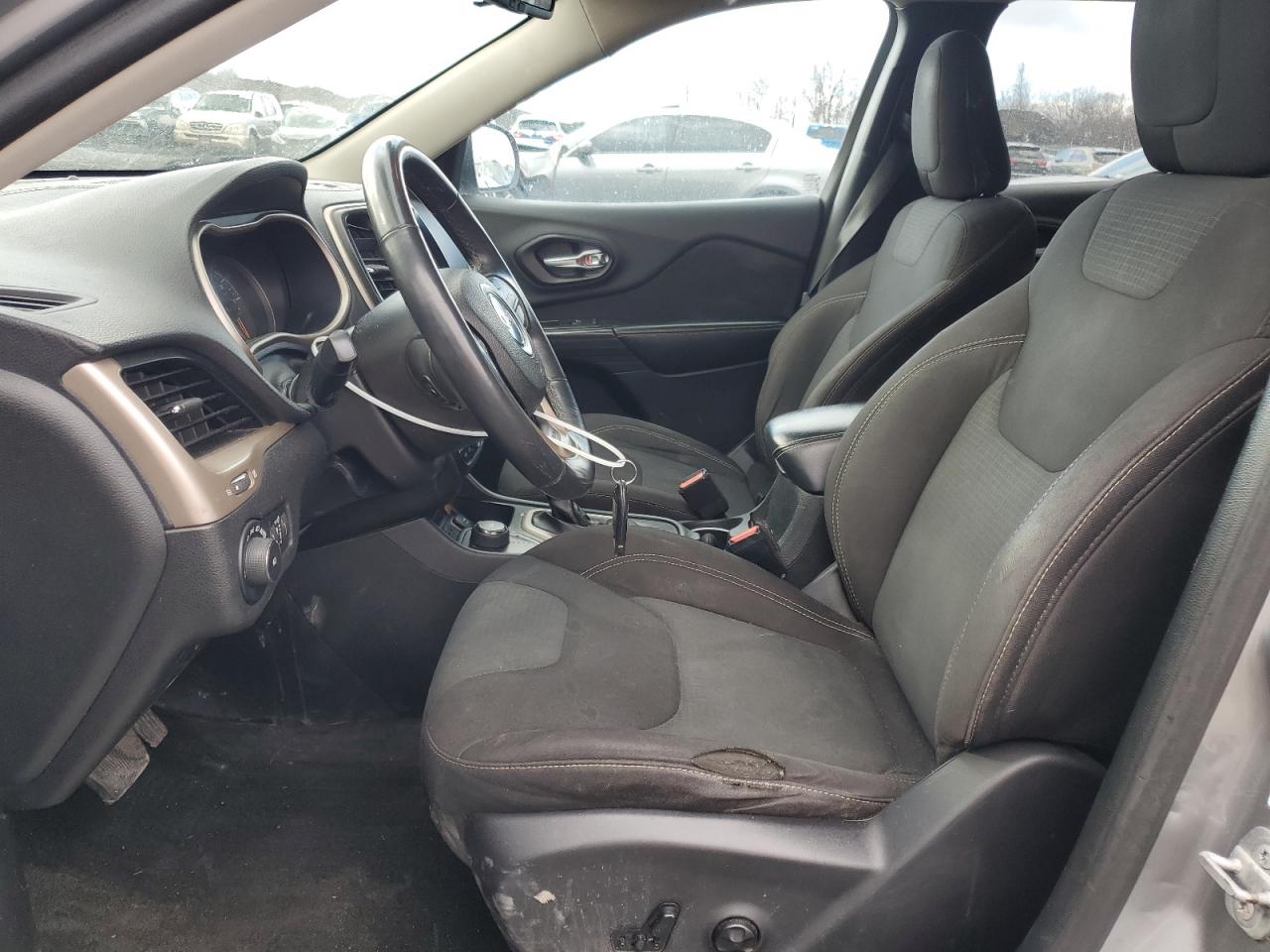 2016 Jeep Grand Cherokee - Image 7