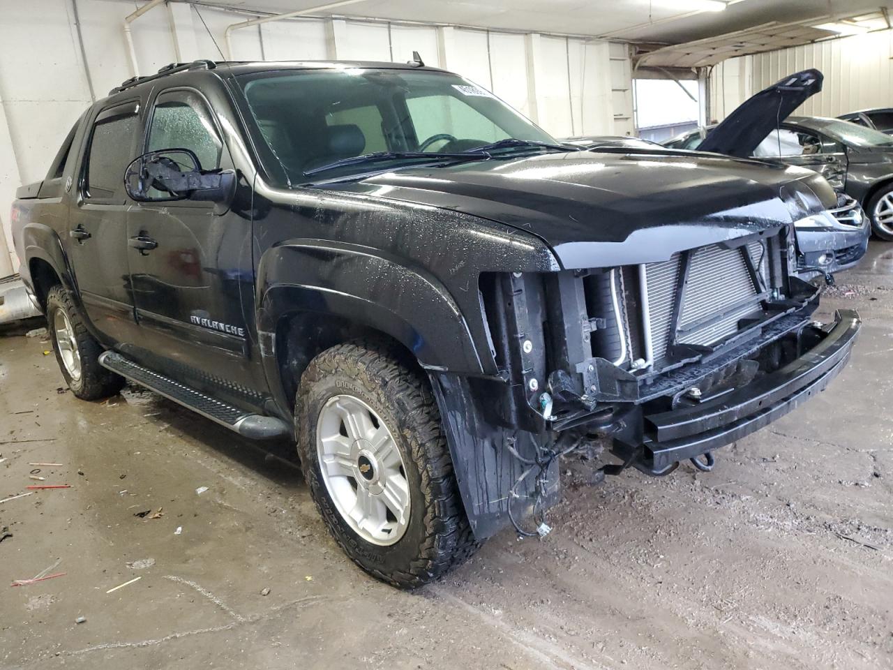 2013 Chevrolet Avalanche - Image 4