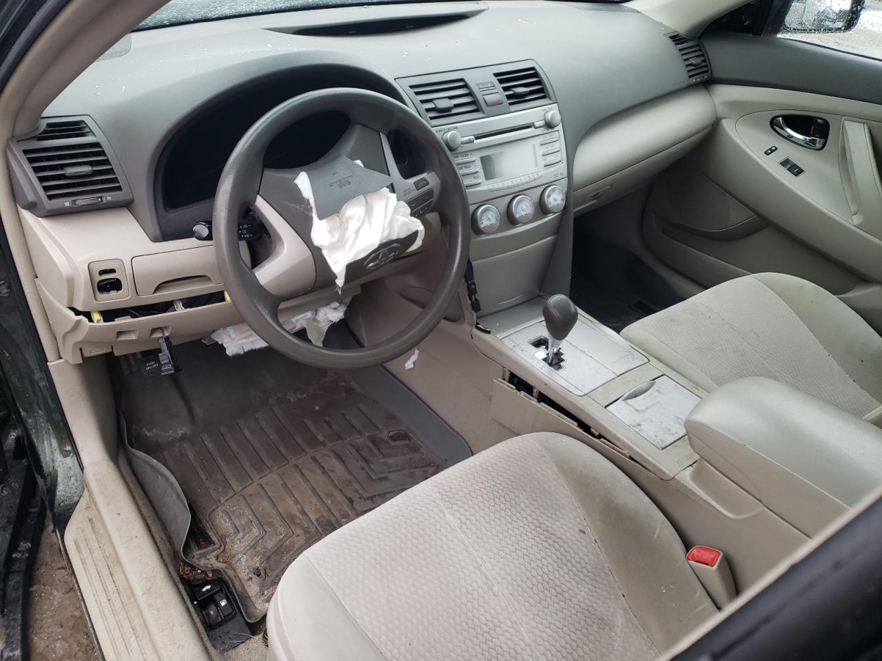 2011 Toyota Camry - Image 8