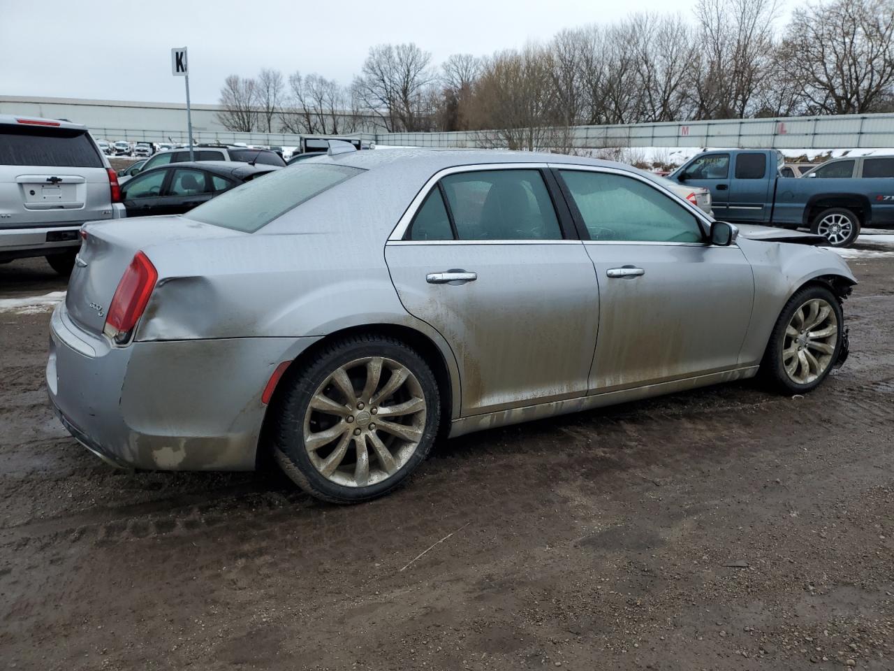 2017 Chrysler 300 - Image 3