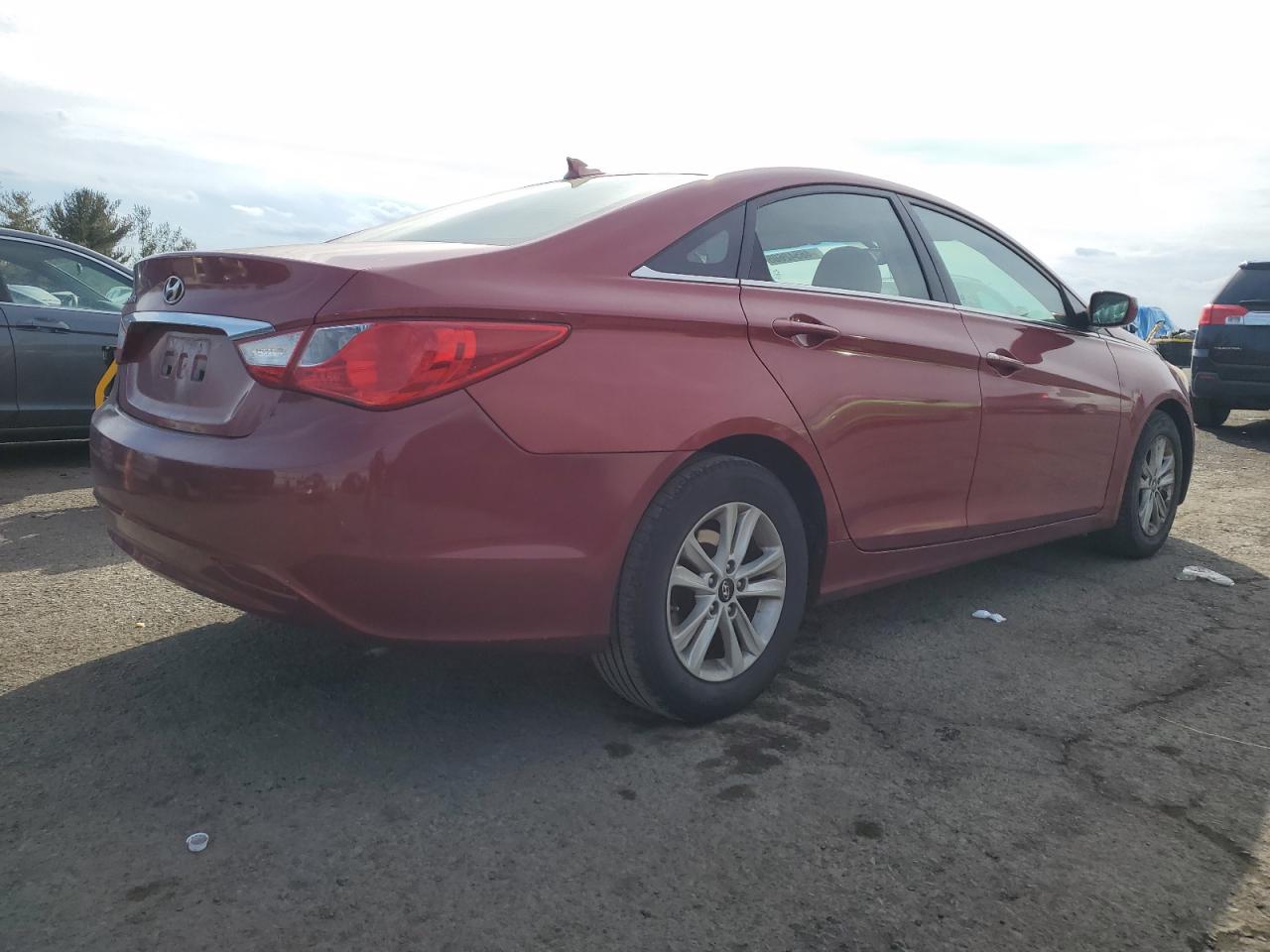 2013 Hyundai Sonata - Image 3