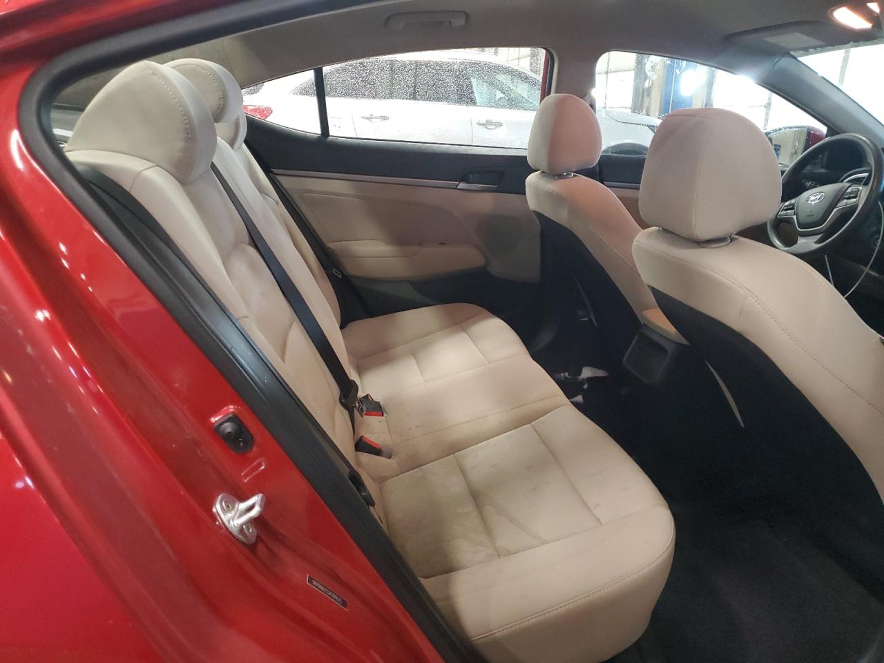 2018 Hyundai Elantra - Image 10