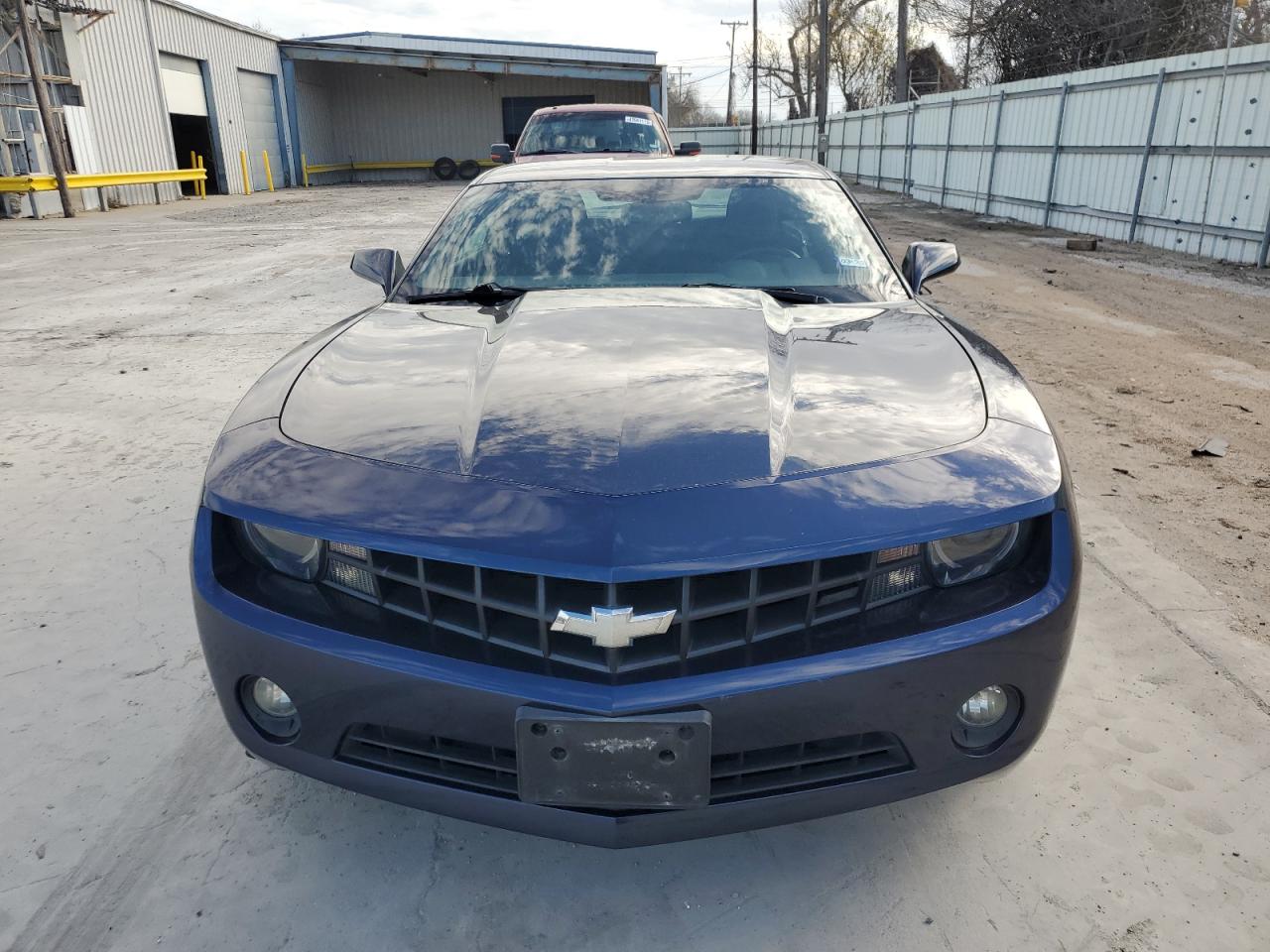 2012 Chevrolet Camaro - Image 5