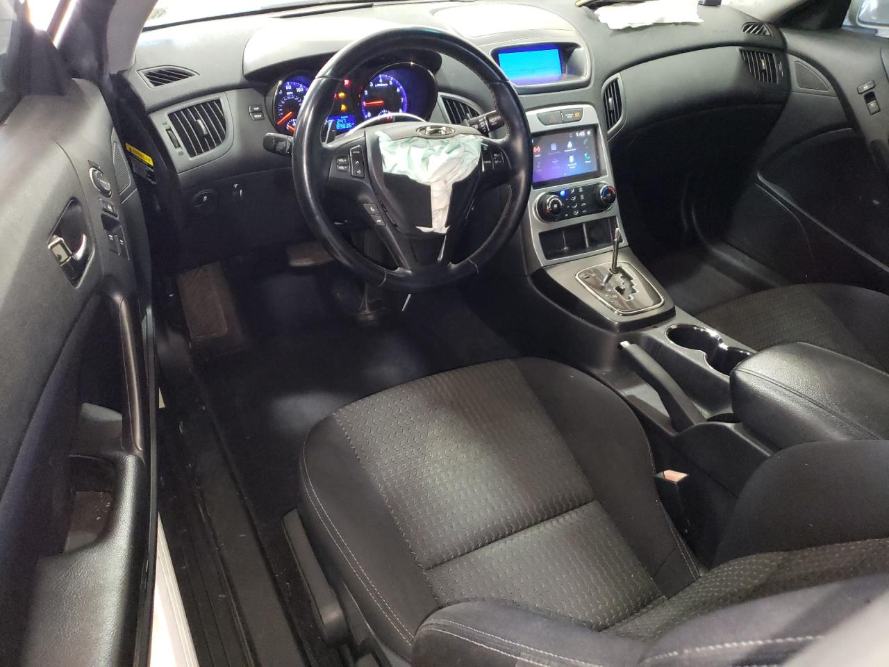 2012 Hyundai Genesis - Image 8