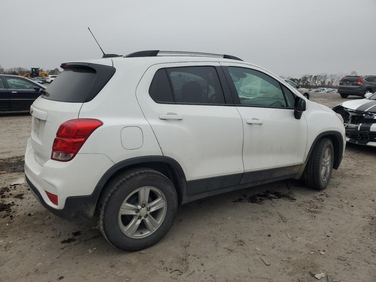 2022 Chevrolet Trax - Image 3