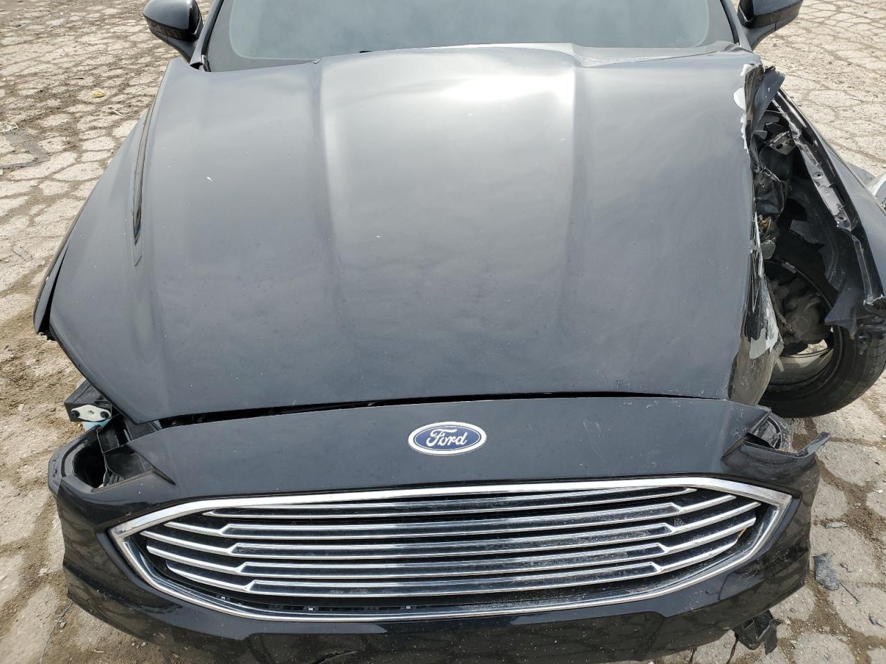 2018 Ford Fusion - Image 12