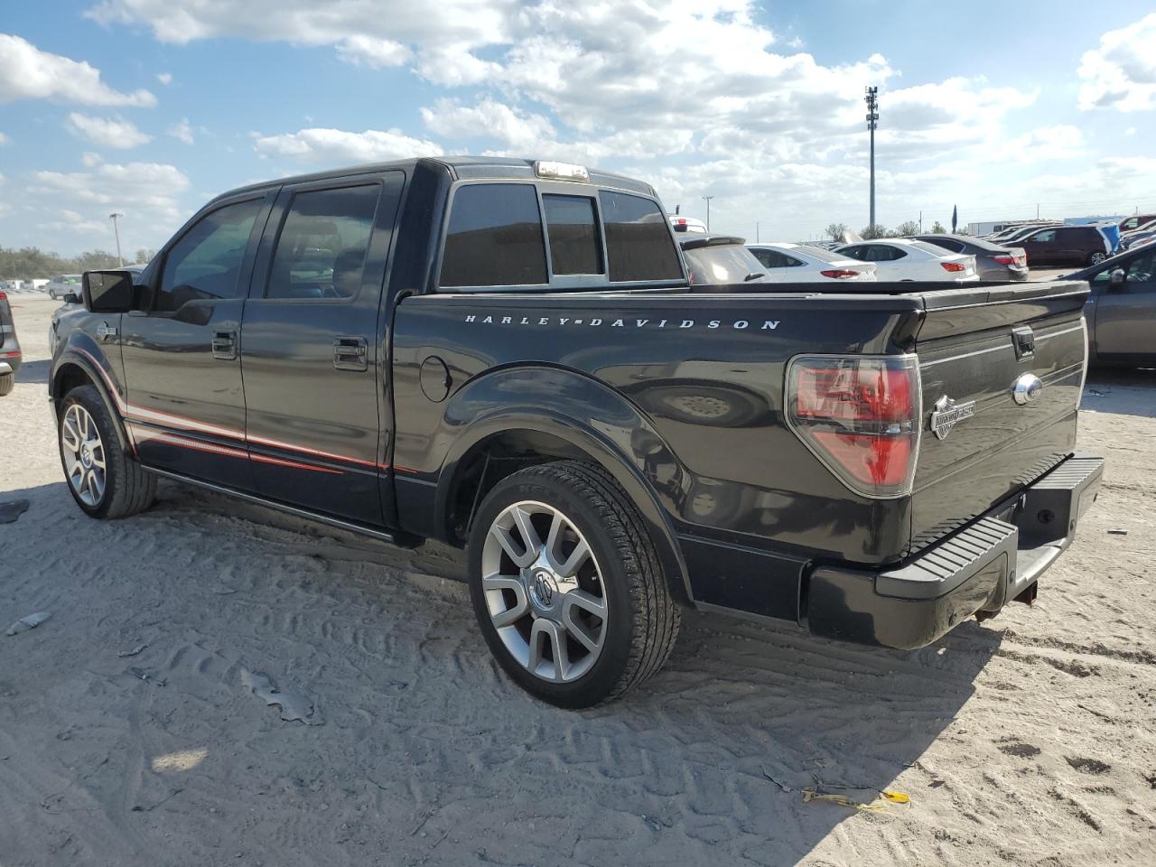 2011 Ford F-150 - Image 2